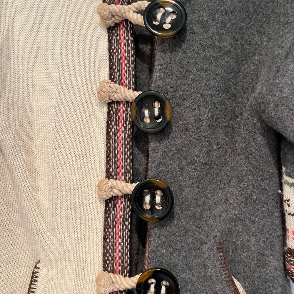Sleeping On Snow sweater coat - Picture 2 of 7